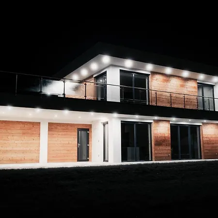 Fitromax Apartmanhaz Ajka Exteriér fotografie